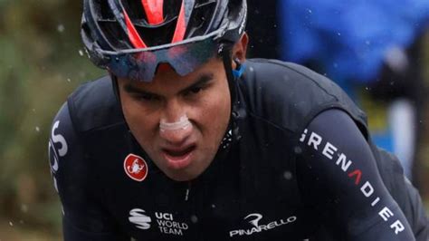 Ecuadoriaan jhonatan narváez bezorgt ineos de derde ritzege in deze giro. Giro d'Italia: Ineos 'Jhonatan Narvaez wint etappe 12 in ...