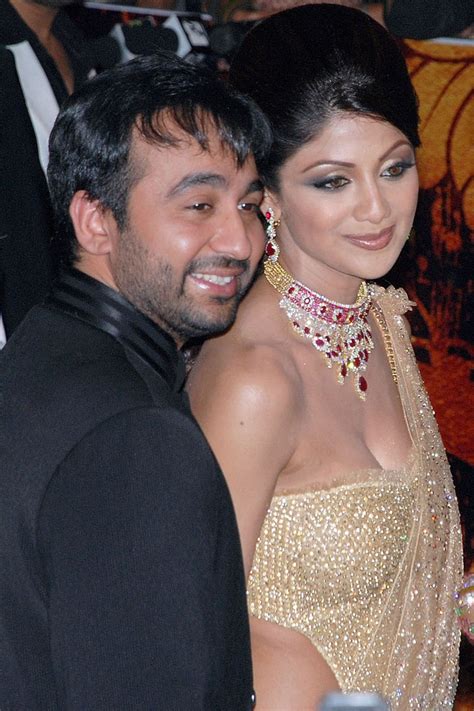 Shilpa is the elder sister of bollywood actress shamita shetty and both have worked together once in the 2005 film fareb. Film news - Kerala 8: Shilpa shetty and Raj kundra wedding ...