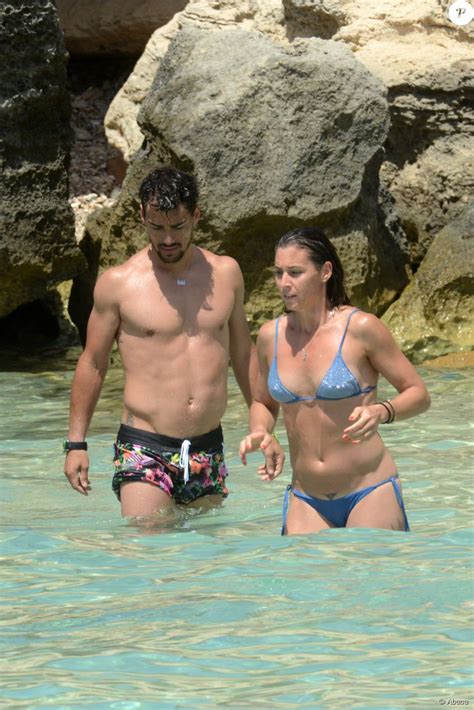 Born 24 may 1987) is an italian professional tennis player. Flavia Pennetta et Fabio Fognini à Ibiza en juin 2014 ...