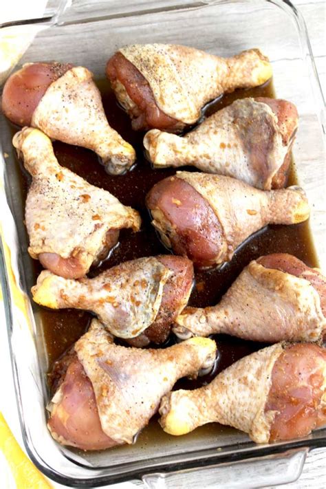 These oven baked chicken legs are breaded in a light, crispy coating that's full of delicious seasonings, and then baked instead of fried! Chicken Drumsticks In Oven 375 / Baked Chicken Drumsticks ...