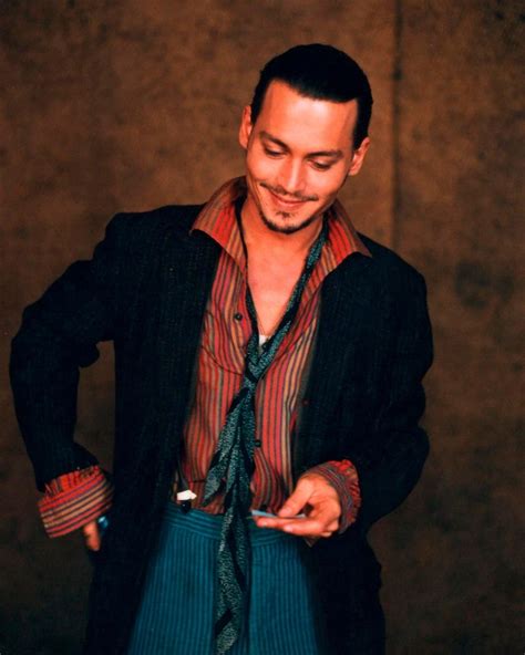 Discover and share the best gifs on tenor. johnny depp chocolat movie - Google 搜尋 | Johnny depp ...