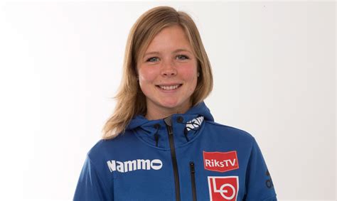 Maren lundby (nacida el 7 de septiembre de 1994) es una saltadora de esquí noruega. Fem hoppere til Lillehammer