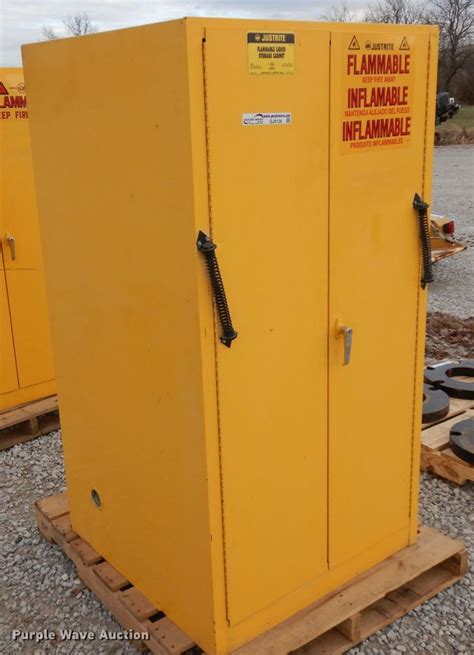 Identify, organize and segregate dangerous liquids. Flammable liquid storage cabinet in Olathe, KS | Item ...