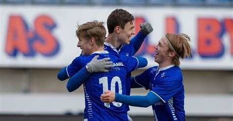 De selectie op één rij met alle: Larsen rundet 100 mål for S08 / Sarpsborg 08