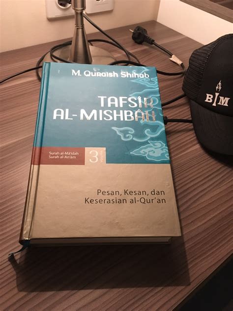 أَكَلَ, merupakan fiil madhi dengan dhamir mustatir huwa. KontainerQalam: Tafsir Al-Mishbah Surah Al-Maidah Ayat 49-50