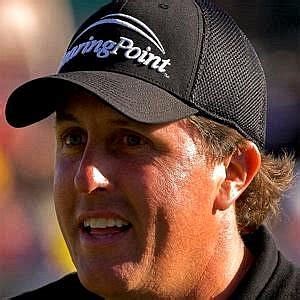 Last year's net worth (2019) $375 million: Phil Mickelson Net Worth 2021: Money, Salary, Bio ...