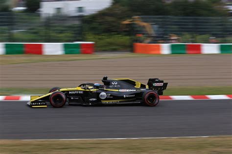 You should have massive budget to build. Renault Drivers Bemoan Traffic Issues During Japanese ...