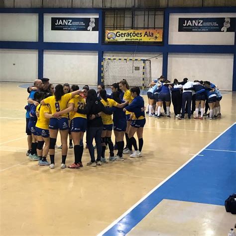 Este foi um bom regresso às competições oficiais depois de algum tempo de paragem para a equipa orientada por. Alpendorada surpreende Alavarium | ANDEBOL FEMININO PORTUGAL