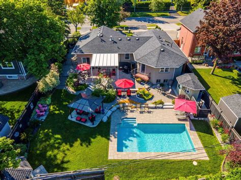 At its 2016 census population of 193,832, it is ontario's largest town. 1320 Rebecca Street, Oakville — For Sale @ $1,599,000 ...