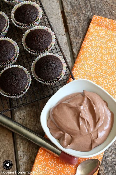 Hot water, unsweetened cocoa powder, milk chocolate chips, heavy whipping cream and granulated sugar. This 3 ingredient Chocolate Mousse Cupcake Filling is ...