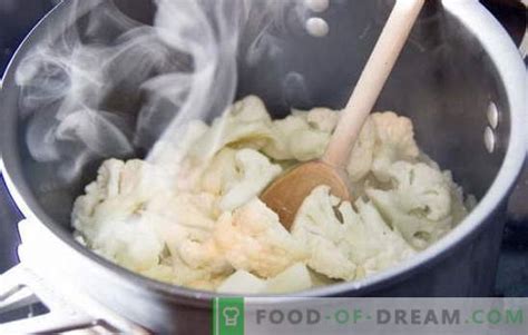 Il tempo di cottura del cavolfiore lesso varia in base alla grandezza delle infiorescenze, l'importante è non cuocerlo troppo, ma lasciarlo comunque. Quanto cucinare il cavolfiore: fresco e congelato. Diversi ...
