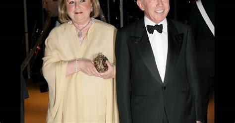 Descriptionfrançois pinault is a french billionaire businessman, the majority shareholder and honorary chairman of the. François Pinault et son épouse Maryvonne en 2006. - Purepeople