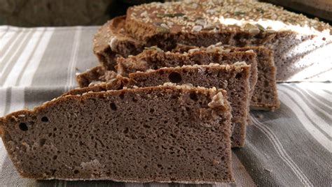 Une recette pour vous faire découvrir la joie de préparer son pain maison. Petite chronique "Recette N°103 - Pain maison sans gluten ...