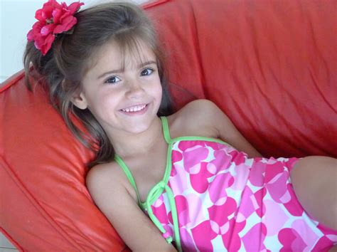 Culetin flores tropical para nina swimwear minis baby kids minis baby kids baby and children s clothing online store by now you already know that, whatever you are looking for, you're sure to find. BLIC - Trajes de Baño para niñas: octubre 2012