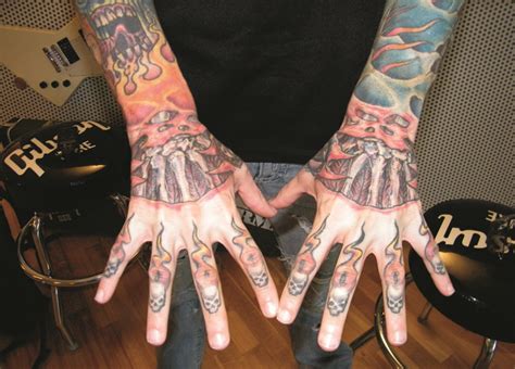 Five finger death punch tattoos free download. Hautnah: Jeremy Spencer (Five Finger Death Punch) erklärt ...