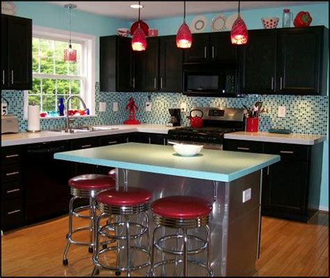 Transform your kitchen into a retro diner. Decorating theme bedrooms - Maries Manor: coca-cola