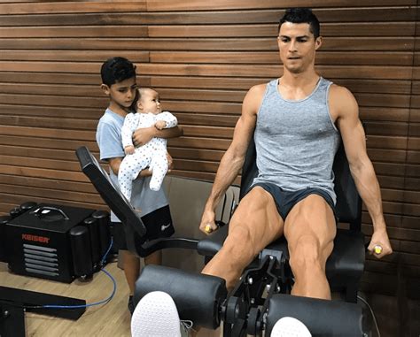 Pada 3 juni, ha jung woo merilis pernyataan permintaan maaf melalui agensinya. Oberschenkel von Cristiano Ronaldo größer als sein eigenes ...