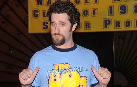 Dustin diamond and his girlfriend amanda schutz appeared in court today in response to a christmas stabbing involving the two. Dustin Diamond, Screech din "Salvaţi de clopoţel", riscă ...