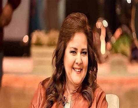 كشف مصدر في وزارة الصحة المصرية وأحد المشرفين على حالة الفنانة دلال عبد العزيز في المستشفى عن آخر تفاصيل حالتها الخاصة وأضاف المصدر أن الحالة الصحية للفنانة دلال عبدالعزيز تحتاج إلى وقت للتعافي، خاصة بعد تليف الرئة إثر الإصابة بفيروس كورونا، وهي. تطورات جديدة في حالة الفنانة دلال عبد العزيز الصحية - جي ...