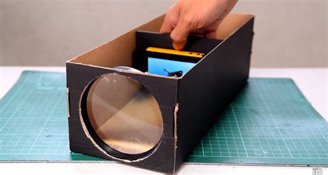 This application allows you to draw clear to the edges of your screen without any tool bars to get in the way. Build a Smartphone Projector with a Shoebox - Projection ...