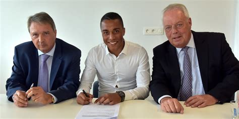 Youri tielemans is confident he made the right choice in joining leicester this summer despite however, leicester reached a £40million agreement with tielemans' parent club, monaco, at the. Yuri Tielemans has signed a new five year contract at RSC ...