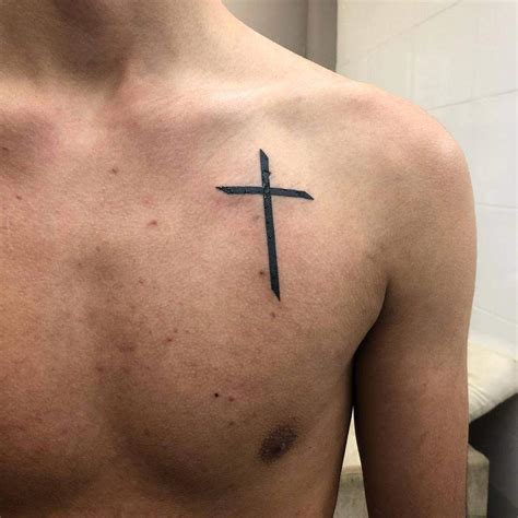 Commonly seen as a religious symbol, the cross can actually symbolize a variety of things for different people. Top 69 Best Small Cross Tattoo Ideas - [2021 Inspiration ...