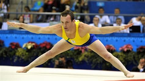 Feb 28, 2021 · a apresentação com argolas na ginástica artística é feita pela categoria masculina, são usadas duas argolas circularem medindo 18 centímetros de diâmetro e, são suspensas, presas às extremidades de cabos que medem 3 metros de comprimento, em uma distância de 50 centímetros uma da outra. TESTOSTERONA: RIO 2016: A BELA E FORTE SELEÇÃO BRASILEIRA ...