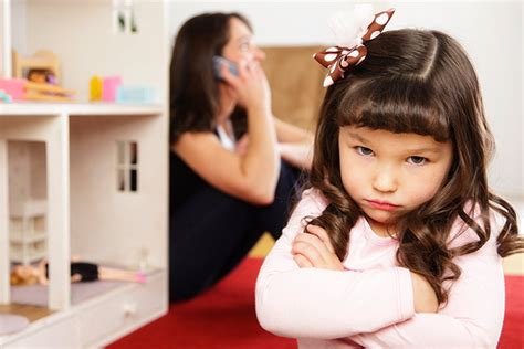 16 Signs of Bad Parenting And 7 Ways to Fix It