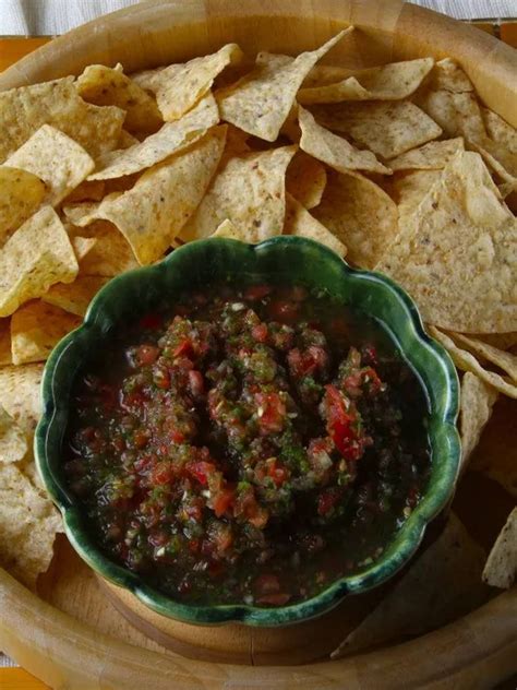 Real quick, for anyone who has not been to texas or the southwest, you need to understand queso is not just a food snack, but a basic human right. Chuy's salsa fresca | Salsa fresca recipe, Recipes, Food