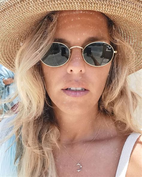 Famousfix profile for carolina patrocínio including biography information, wikipedia facts, photos, galleries, news, youtube videos, quotes, posters, magazine covers, trailers, links, filmography. Filhos de Carolina Patrocínio e Pimpinha Jardim vestem ...