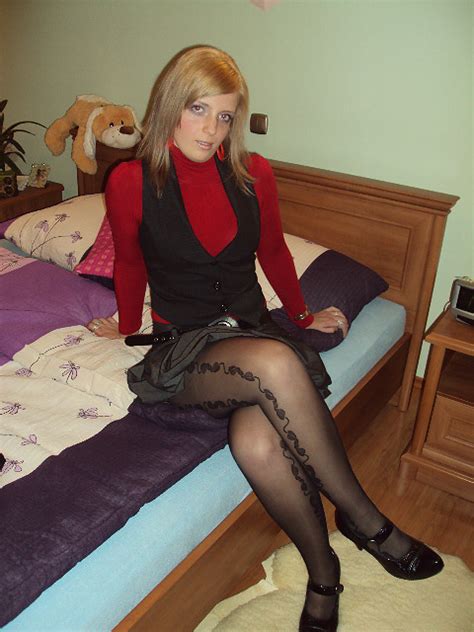 Milfs give nylon stockings feet high heels sissy worship. fashion tights skirt dress heels : Redy for celebration