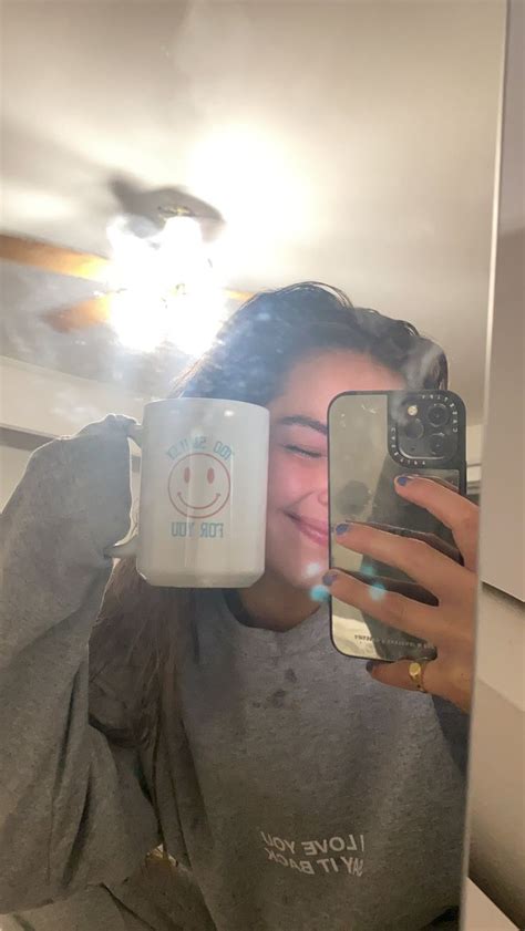 With over 62 million followers on tiktok, addison rae is one of the biggest social media stars out there right now, and she certainly has a lot of fans. addison rae on Twitter | Rare photos, Addison, Rare pictures