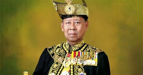 Tengku ahmad ismail mu'adzam shah bin tengku mahkota tengku 'abdu'llah. SENARAI SULTAN DAN PERWARISNYA - Kacang Dal