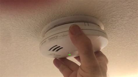 An alarm will sound briefly, then the alarm will silence. How to Kidde Smoke Monoxide detector remove from Ceiling ...