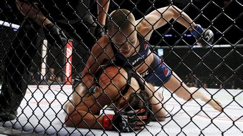 Rose namajunas breaking news and and highlights for ufc 261 fight vs. Rose Namajunas Predicted Her Championship Victory In April ...