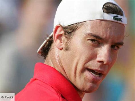 Avec autorité, il le la messe était dite et le plus jeune s'inclinait sur le score sans appel de 6/1 6/4 6/2 en 1h39 de jeu. Richard Gasquet : la fille qu'il a accusée porte plainte ...