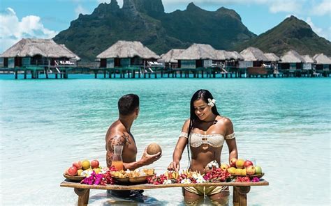 Top 10 Travel Couples That Are Couple Goals - Destination ...