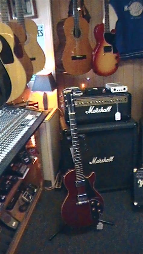 Rhythm guitar for realistic guitar parts. Torch's Vintage Guitar Research Blog: Magnum Les Paul ...