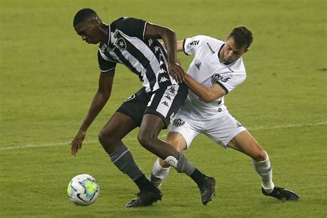 Botafogo de futebol e regatas, also known as botafogo, is a brazilian sports club based in the bairro of botafogo, in the city of rio de jan. Matheus Babi comemora sequência após vitória do Botafogo ...