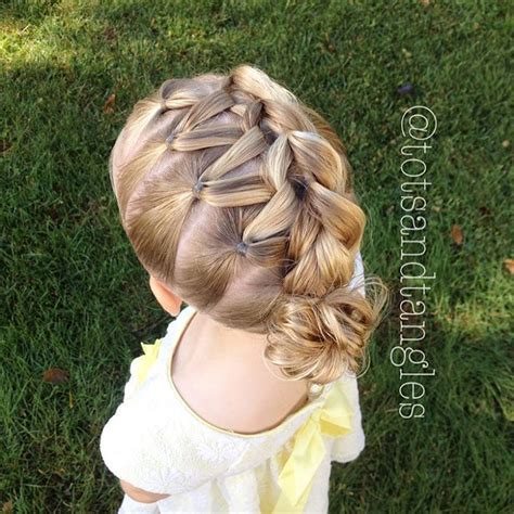 A great style like this one is sweet and will sure to have your daughter getting compliments all day long. "Zig zag pull through braid" | Little girl hairstyles ...