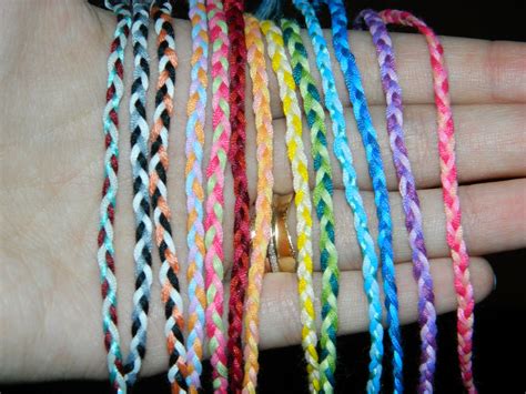 Learn to make your own colorful bracelets of threads or yarn. Makeup and Art Freak: Colorful Handmade Thread Bracelets