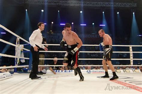 В бою за звание интерконтинентального чемпиона wbo в полутяжелом весе французский боксер дуду энгумбу победил. Большой бокс в Одессе: Узелков победил по очкам, а Спирко ...