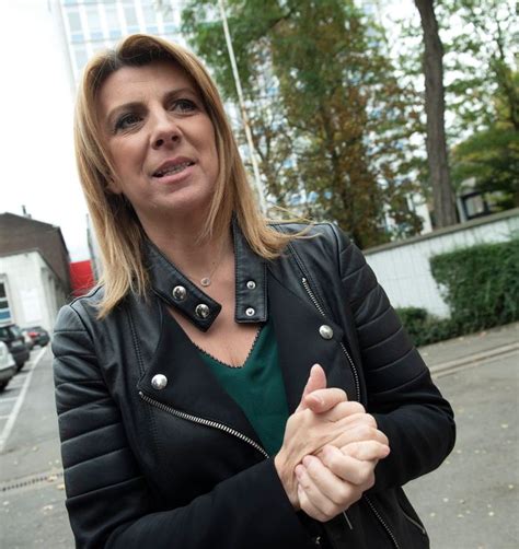 Meurtre de muriel bauduin : Même exclue du PS, Muriel Targnion reste bourgmestre de ...