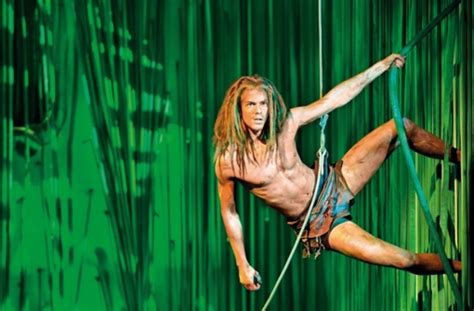 Tarzan is a musical based on the 1999 disney animated feature film of the same name and the story by edgar rice burroughs. Musical Tarzan: Kopfüber in den Urwald - Stuttgart ...