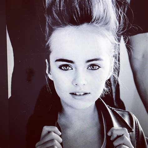 The double life of véronique: Veronique Vial - Kristina Pimenova