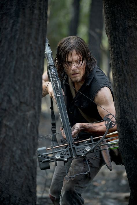 'The Walking Dead Season 6: Daryl in Trouble in Episode 6 Photos