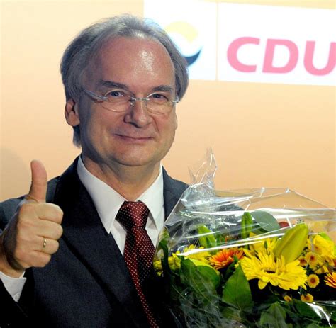 Die cdu von ministerpräsident haseloff wird klar stärkste kraft bei der landtagswahl in stärker war nur die cdu mit 29,8 prozent. Landtagswahl: Reiner Haseloff - CDU-Spitzenkandidat ...