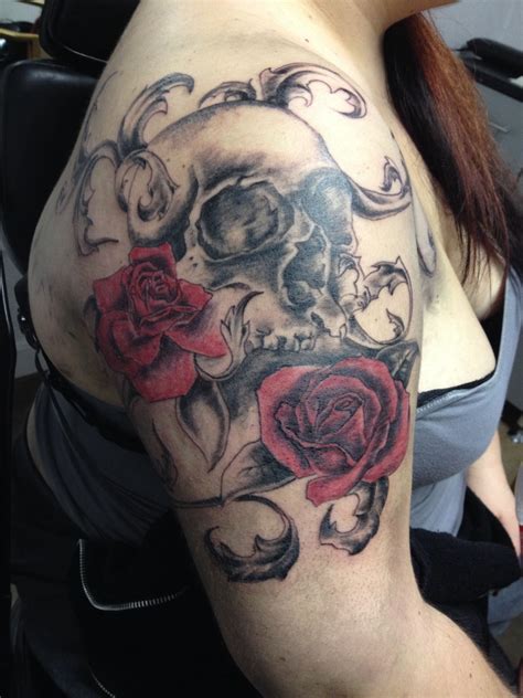 Roses can symbolize all life: Skull n roses | Tattoos, Skull tattoo, Art tattoo