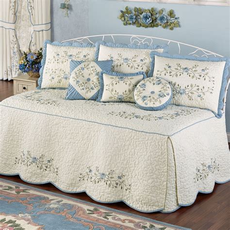 Reversible comforter sets online at macys.com. Vintage Charm Quilted Daybed Bedding Set Closeout | Daybed ...