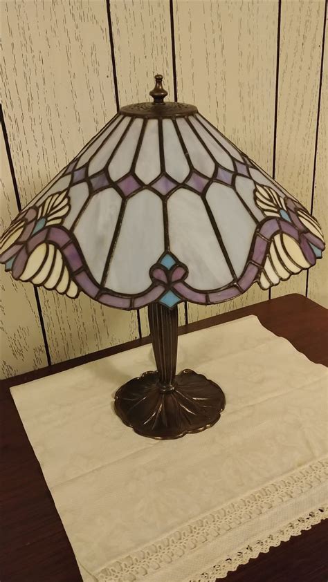 The leadlight workshop provides australia's best online range of stained glass, leadlight, and glass craft supplies. Lampshade | Lamp shade, Lamp, Stained glass art